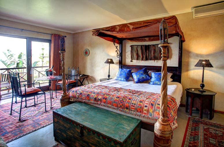 Bedroom 4, Far Hills Country Hotel, Eden