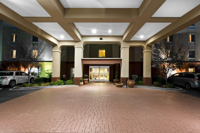 Public Area 3, Hampton Inn Statesville, Iredell