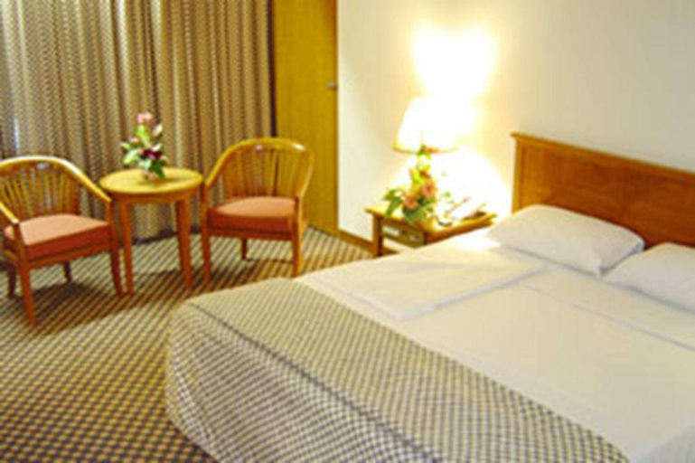 Bedroom 4, Diamond Plaza Hotel, Muang Surat Thani