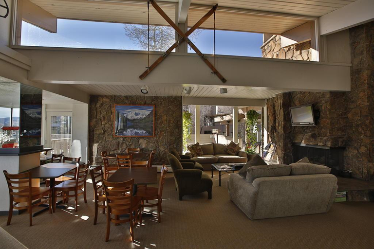 Public Area 2, Pokolodi Lodge, Pitkin