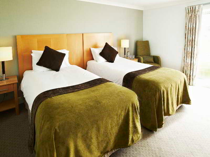 Bedroom 3, Wychwood Park Hotel & Golf Club, Cheshire East