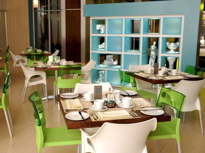 Food & Drinks 5, Peermont Metcourt at Emperors Palace, Ekurhuleni