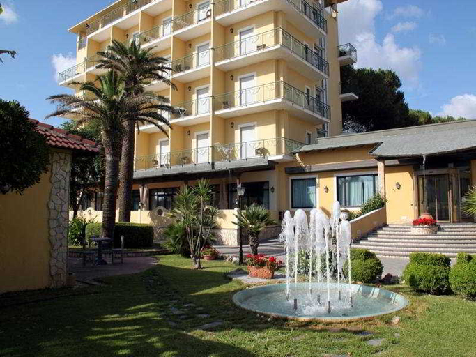 Exterior & Views 2, Club Sabbiadoro, Salerno