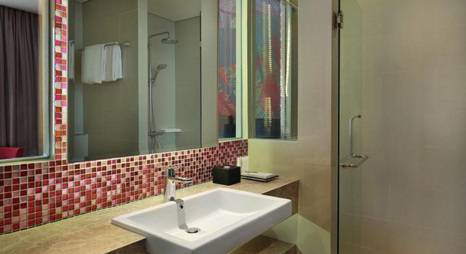 Bathroom 12