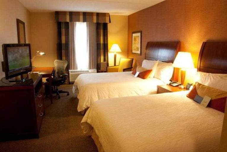 Bedroom 3, Hilton Garden Inn Dayton Beavercreek, Greene