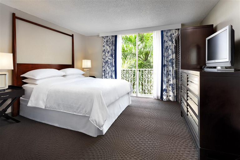 Bedroom 3, Sheraton Suites Cypress Creek Ft. Lauderdale, Broward