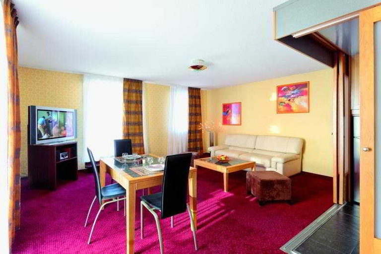 Public Area 2, Park & Suites Elegance Grenoble, Isère