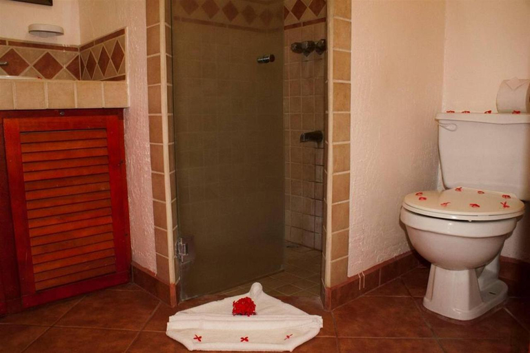 Bathroom 4, Beach Break Resort, Garabito