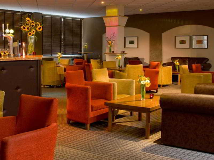 Public Area 2, Harben House, Milton Keynes