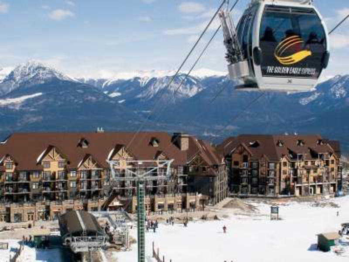 Exterior & Views 1, Glacier Mountaineer Lodge, Columbia-Shuswap