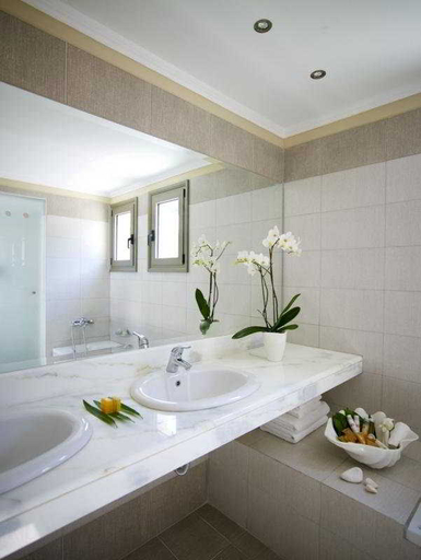 Bathroom 5, Porto Galini, Ionian Islands