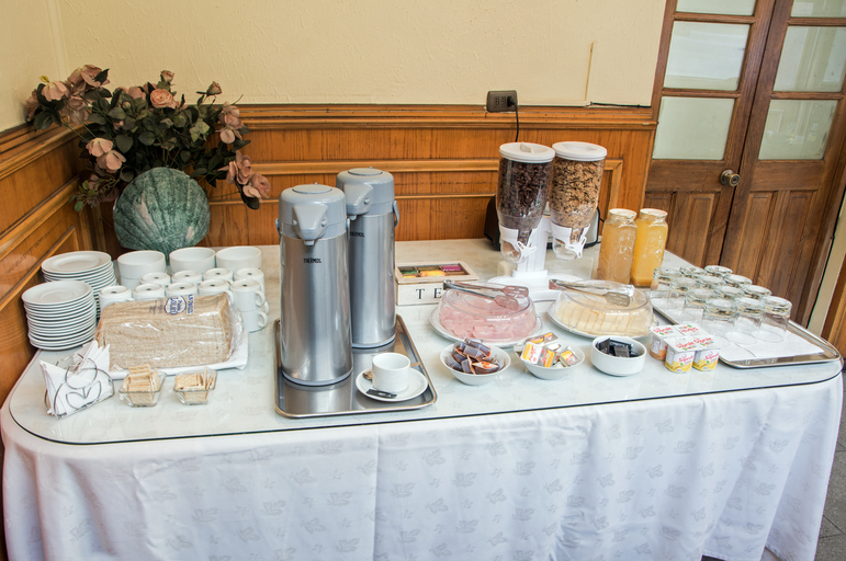 Food & Drinks, HOTEL DACARLO, Santiago