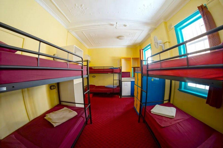 Bedroom 3, Jolly Swagman Backpackers, Sydney