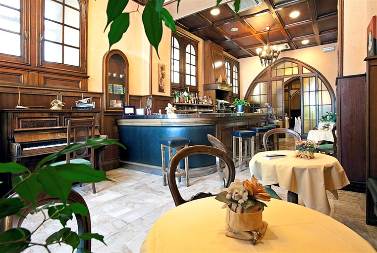Food & Drinks 5, Clarion Collection Hotel Astoria Genova, Genova