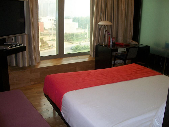 Bedroom, Galaxy Hotel & Spa, Gurgaon