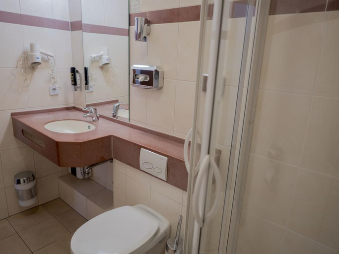 Bathroom 5, Hotel Residence am Hauptbahnhof, Hamburg