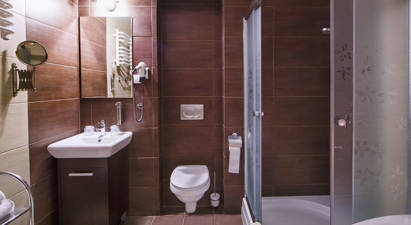 Bathroom 4