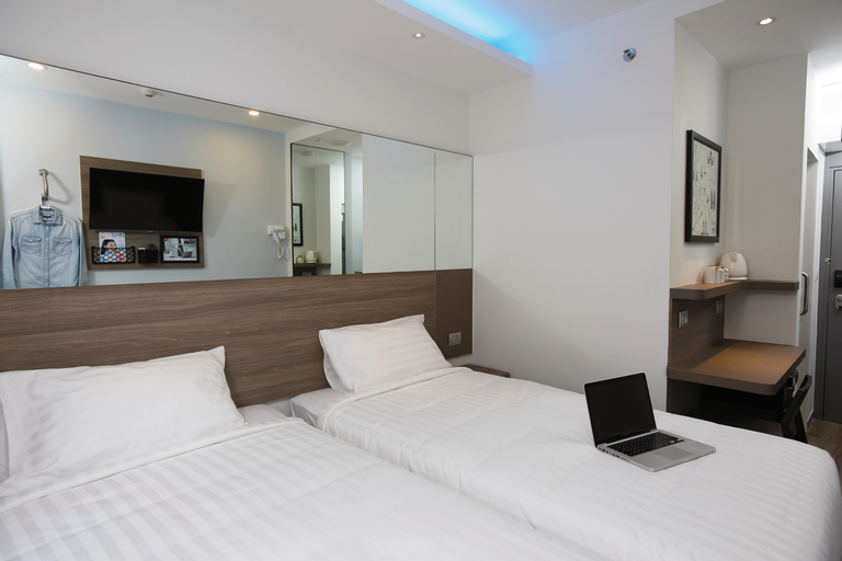 Bedroom 24