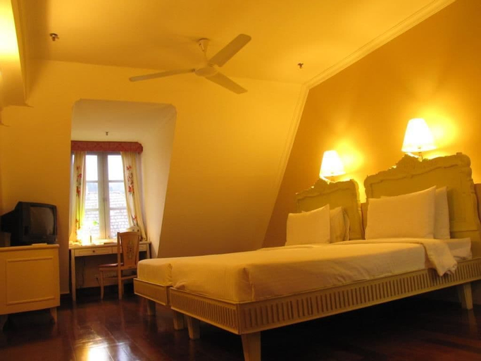 Bedroom 26