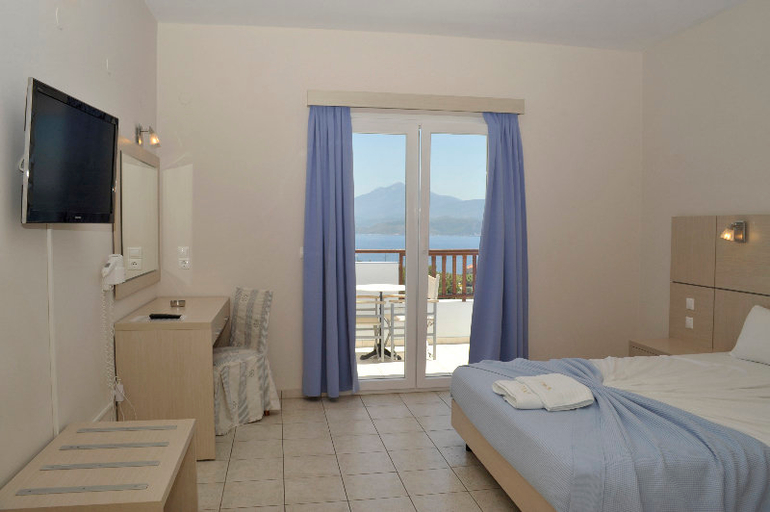 Bedroom 3, Naftilos, North Aegean