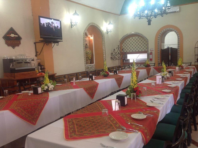 Food & Drinks 5, Tajin Hotel , Papantla