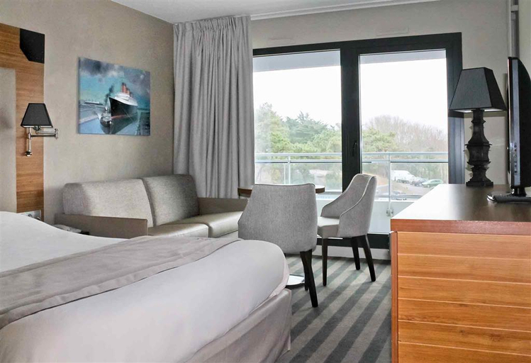 Bedroom 4, Cote Ouest Thalasso Spa Sables d'Olonne-MGallery C, Vendée