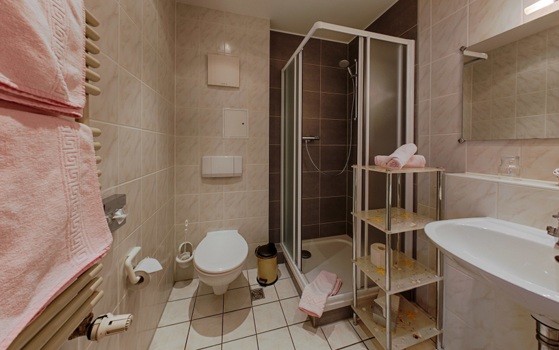 Bathroom 4, Hotel Am Werl, Oder-Spree