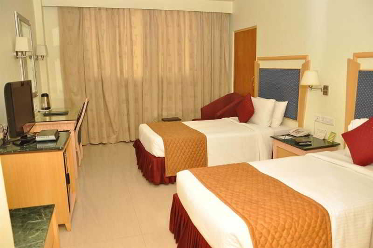 Bedroom 2, Gokulam Park Sabari OMR Hotel, Kancheepuram