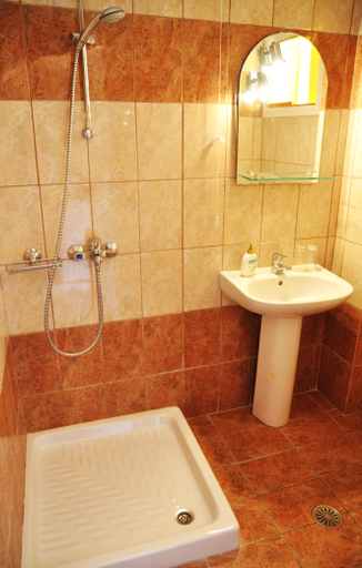 Bathroom 5, Penelope, Ionian Islands