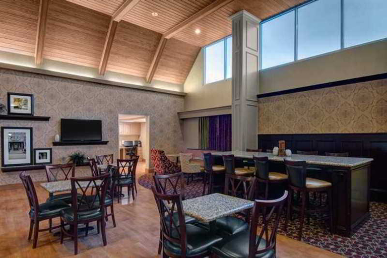 Public Area 2, Hampton Inn & Suites Williamsburg-Richmond Rd., Williamsburg