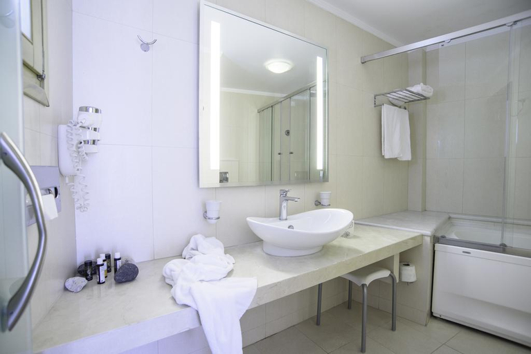 Bathroom 5, La Mer Deluxe Hotel & Spa, South Aegean