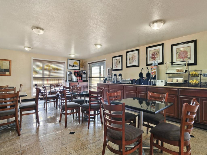 Food & Drinks 5, The Inn at Market Square, Bexar