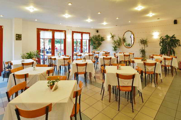 Food & Drinks 5, Paloma Garden, Crete