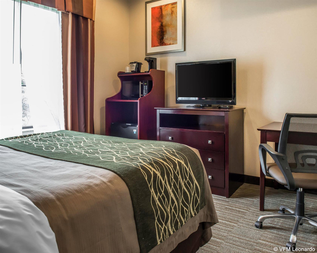 Bedroom 3, HomeTowne Studios & Suites By Red Roof Washington, Washington