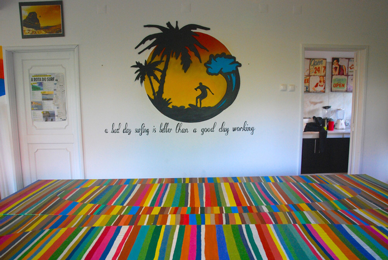 Carcavelos Surf Hostel, Cascais