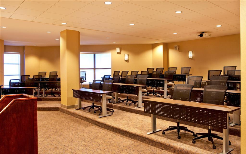 Public Area 4, Sheraton Portsmouth Harborside, Rockingham