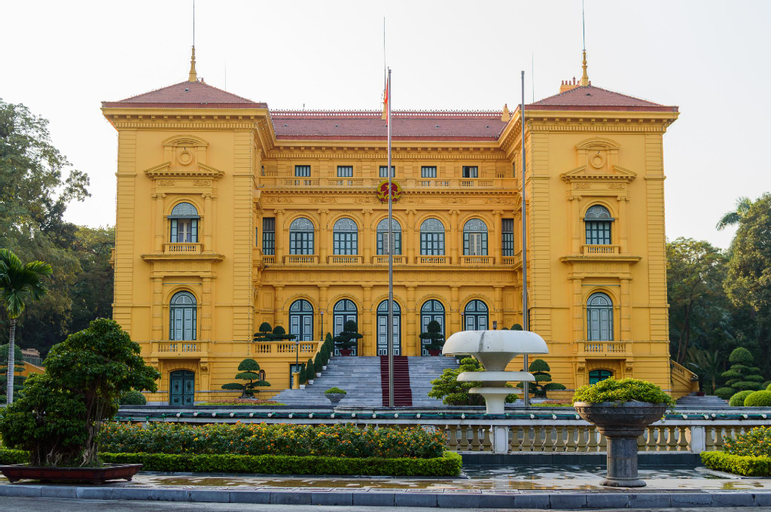 Poonsa Truong Cong Giai, Cầu Giấy