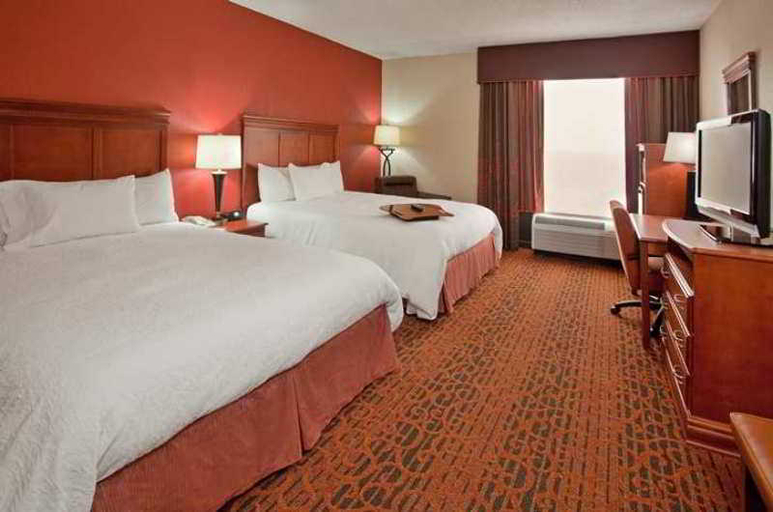 Bedroom 2, Hampton Inn Branson on the Strip, Taney