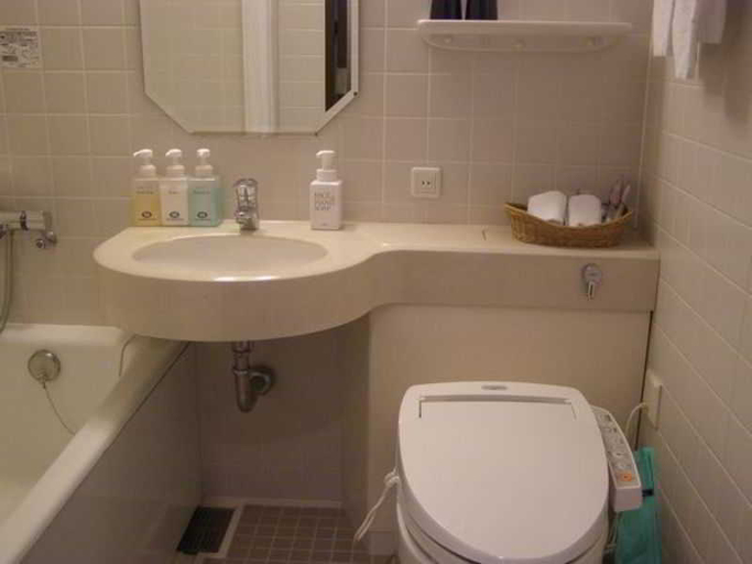 Bathroom 4, Hotel Monterey Nagasaki, Nagasaki