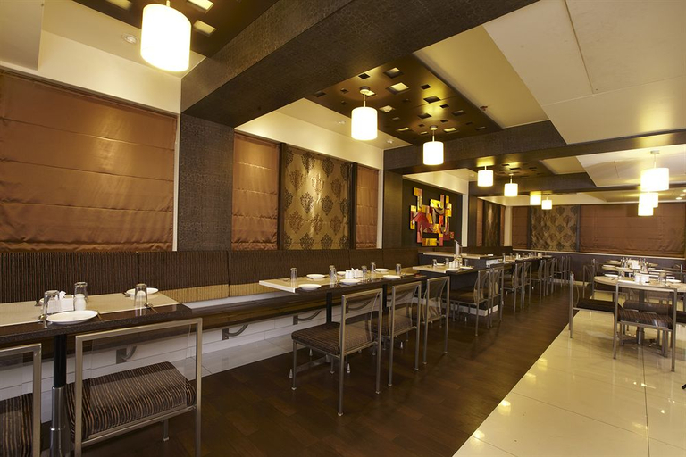 Food & Drinks 5, Bizz Tamanna Hotel, Pune