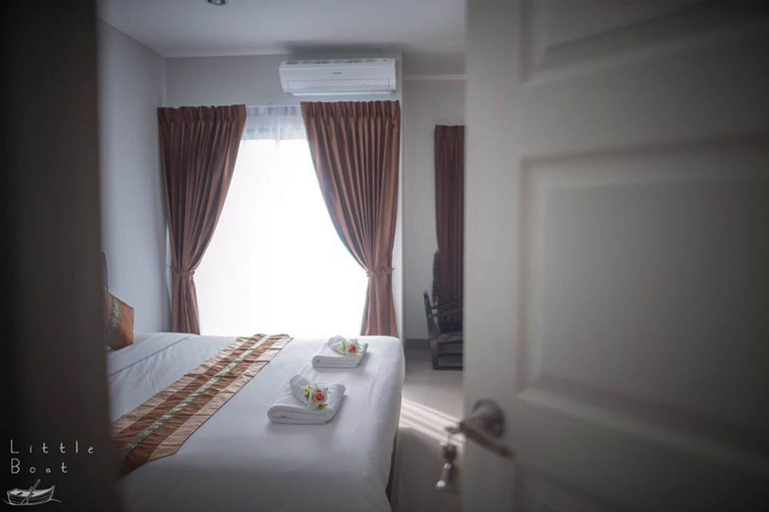 Retro Twin Home at Maesot, Mae Sot