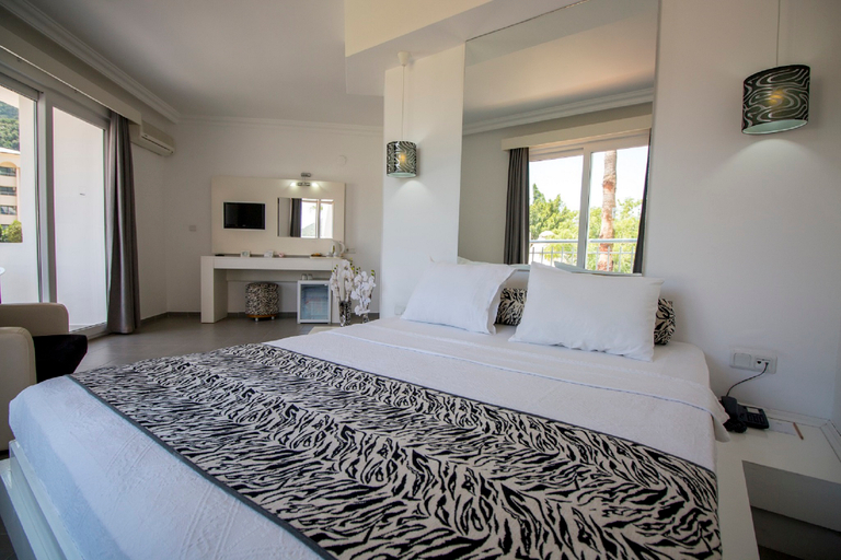Bedroom 3, Casa Blanca Beach Hotel Adult Only +12, Marmaris