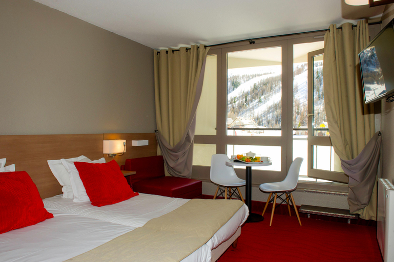 Bedroom 4, SOWELL HOTELS Le Pas du Loup, Alpes-Maritimes