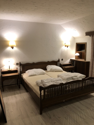 Bedroom 3, Hotel & Gastropark Loemuhle, Recklinghausen
