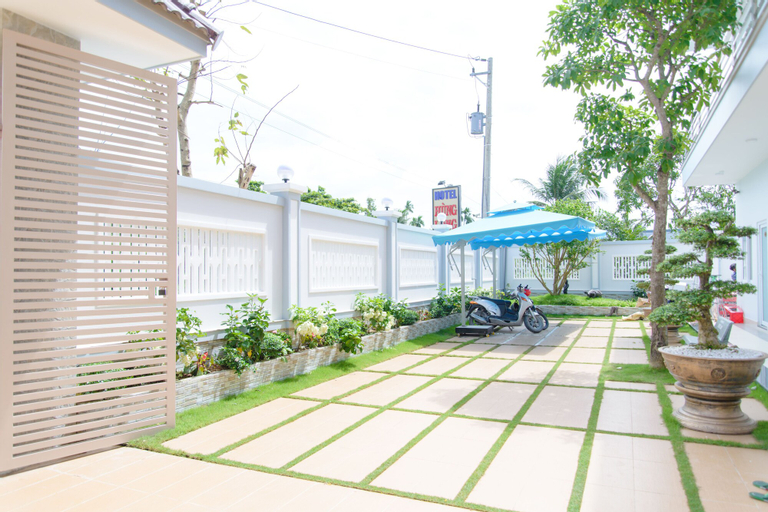 Hung Long Hotel, Giồng Trôm