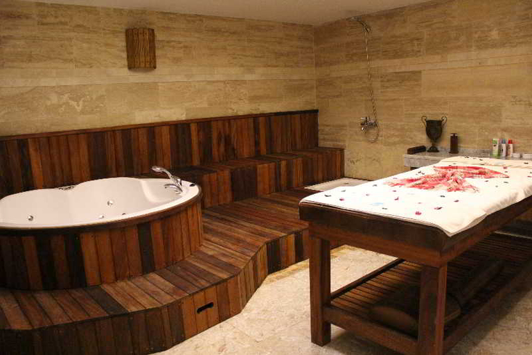 Bathroom 5, BC Spa Hotel, Ortaca