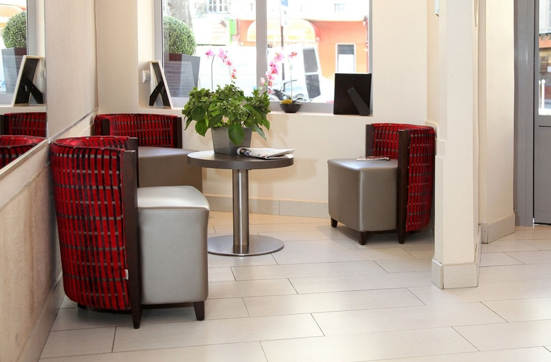 Public Area 2, Hotel de France Gare de Lyon Bastille, Paris