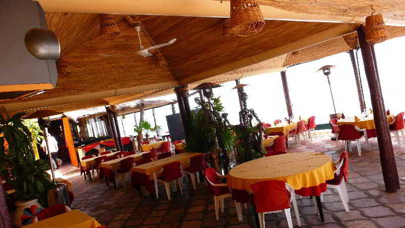 Food & Drinks 5, De La Poste, Saint-Louis