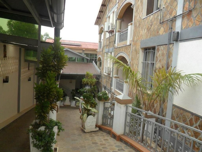 Gahahe Hills Hotel, Nyakabiga