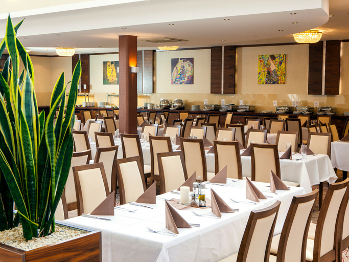 Food & Drinks 5, Hotel Boss, Warsaw